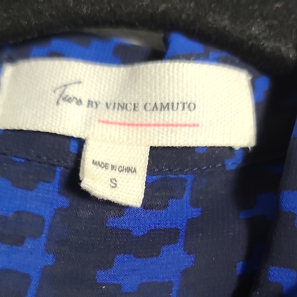 VINCE CAMUTO Houndstooth Print Blue and Black Button Up Size Small - Picture 2 of 13